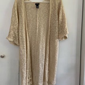 Knitted and lacy cardigan